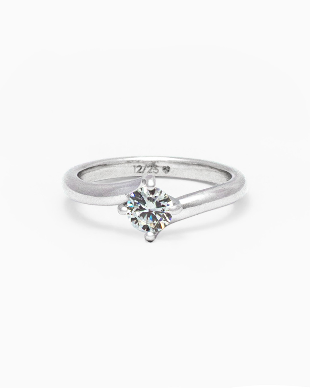 Anillo Solitario Twist