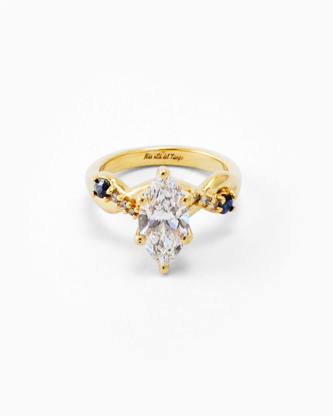 Anillo Trenzado con Diamante Marquesa