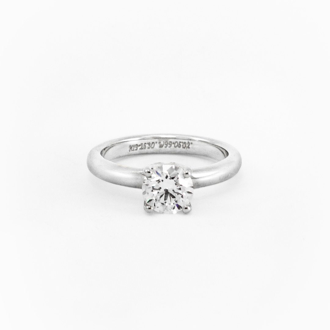 Anillo Solitario Clásico
